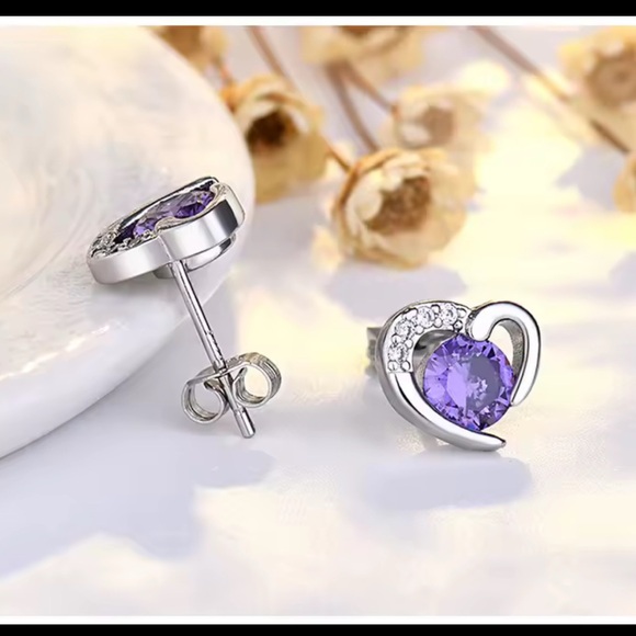 S925 Silver and Purple Gemstone Heart Earrings - Picture 7 of 14